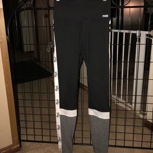 Vs/pink size x-small yoga pants